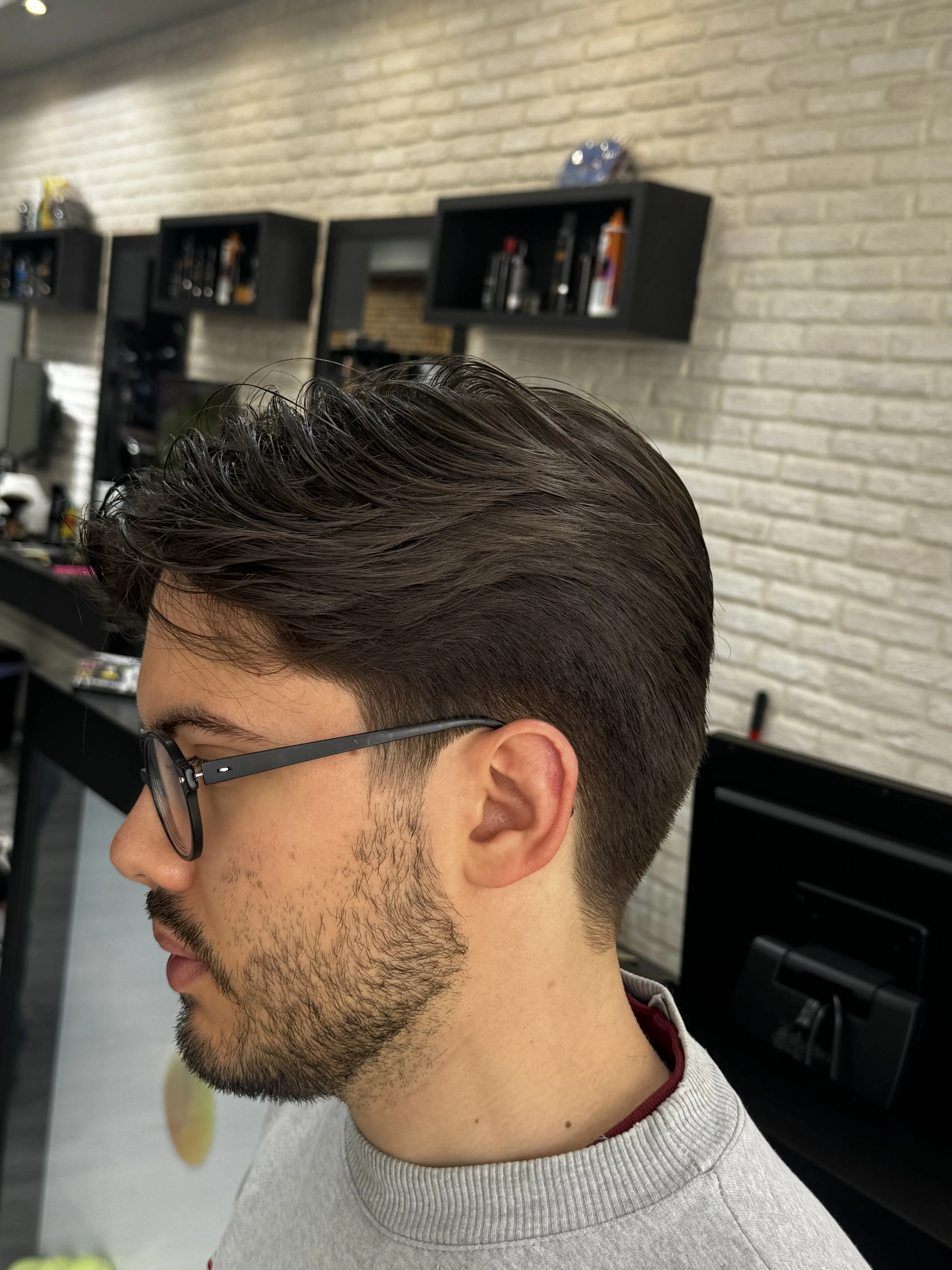 Corte de cabelo estilo moderno
